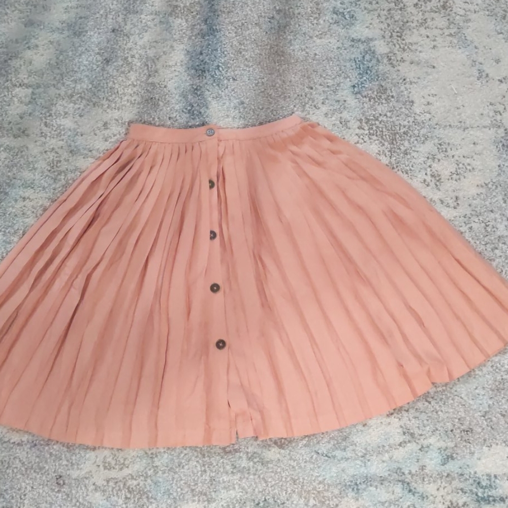 Forever 21 dusty rose pleated skirt